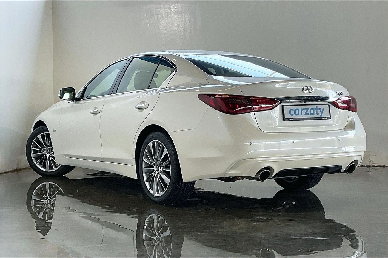 Infiniti Q50 Luxe