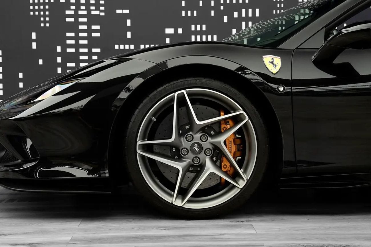 Ferrari F8 Spider STD