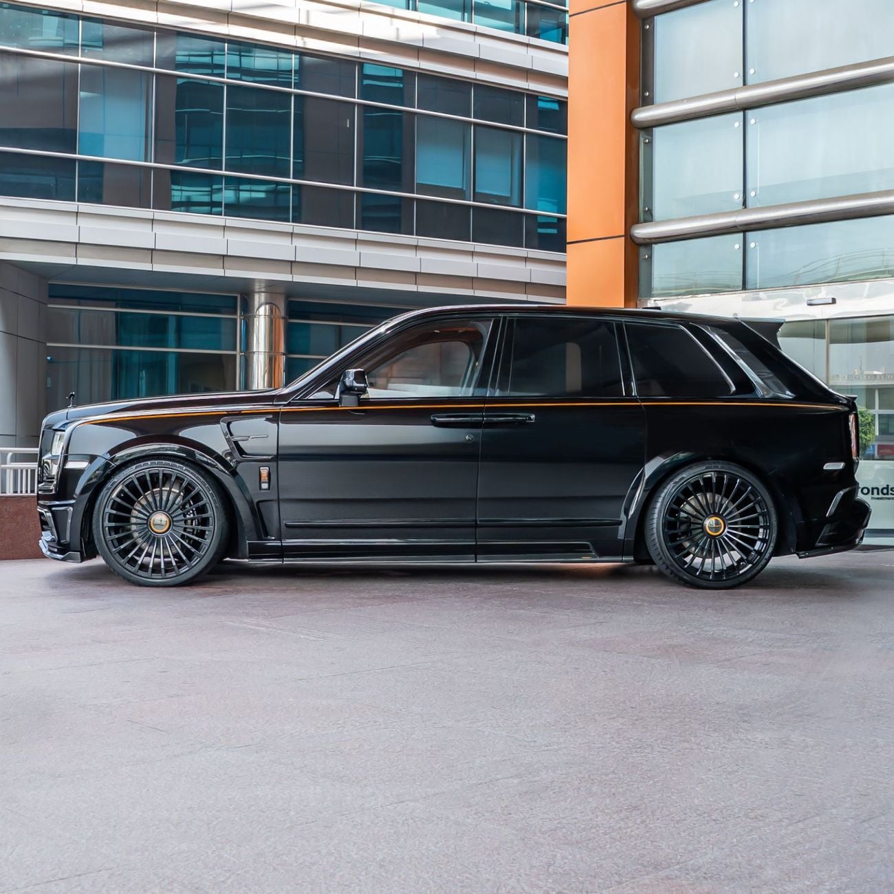 Rolls Royce Cullinan STANDARD