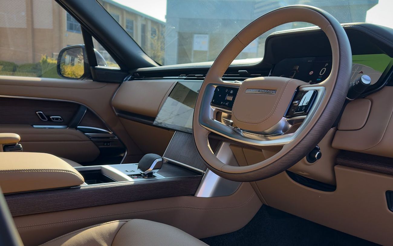 Land Rover Range Rover Autobiography 3.0L P460e LWB RIGHT HAND DRIVE