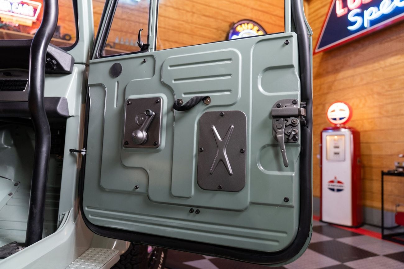 Toyota FJ Cruiser LS3 Swap, 5 Speed Manual, Restomod