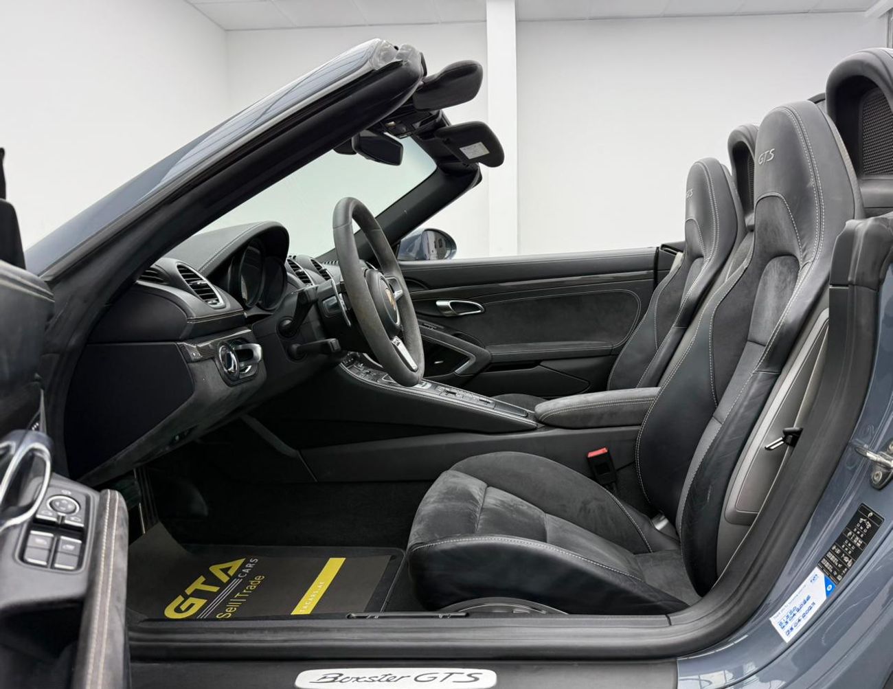 Porsche 718 Boxster GTS 2.5L 2018 Porsche 718 Boxster GTS ,AL Naboodah Warranty, Agency Service History ,GCC