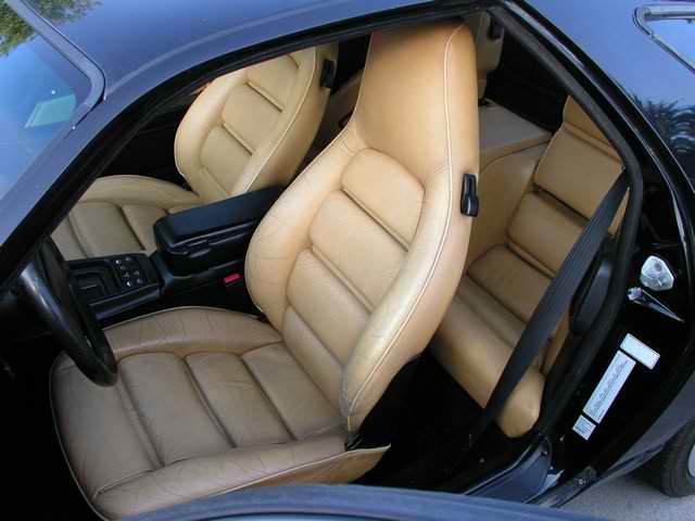 Porsche 944 interior - Seats