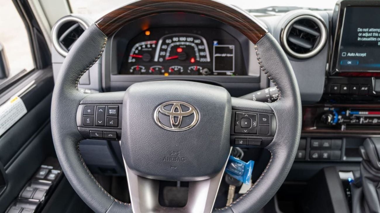 Toyota Land Cruiser 70 LX LC 76 2.8L | Diesel | 4 Cylinder | 6 Speed Automatic | 5 Door | 5 Seats