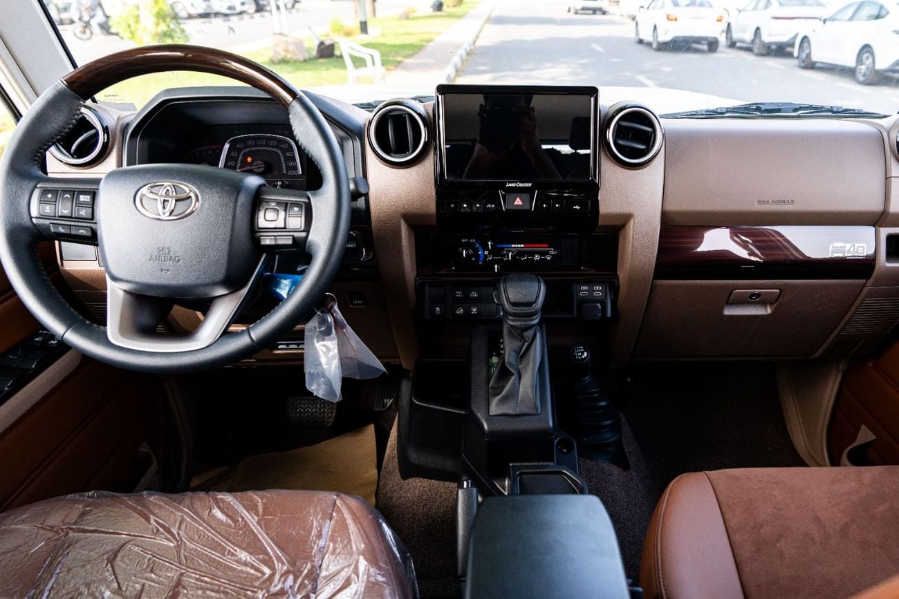 تويوتا لاند كروزر Toyota Land Cruiser 2026 70 Series 76 4.0L 4WD 5-door