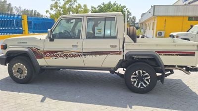 Toyota Land Cruiser 70 LC79 LX TOYOTA LAND CRUISER DC 2.8L AT FULL OPTION