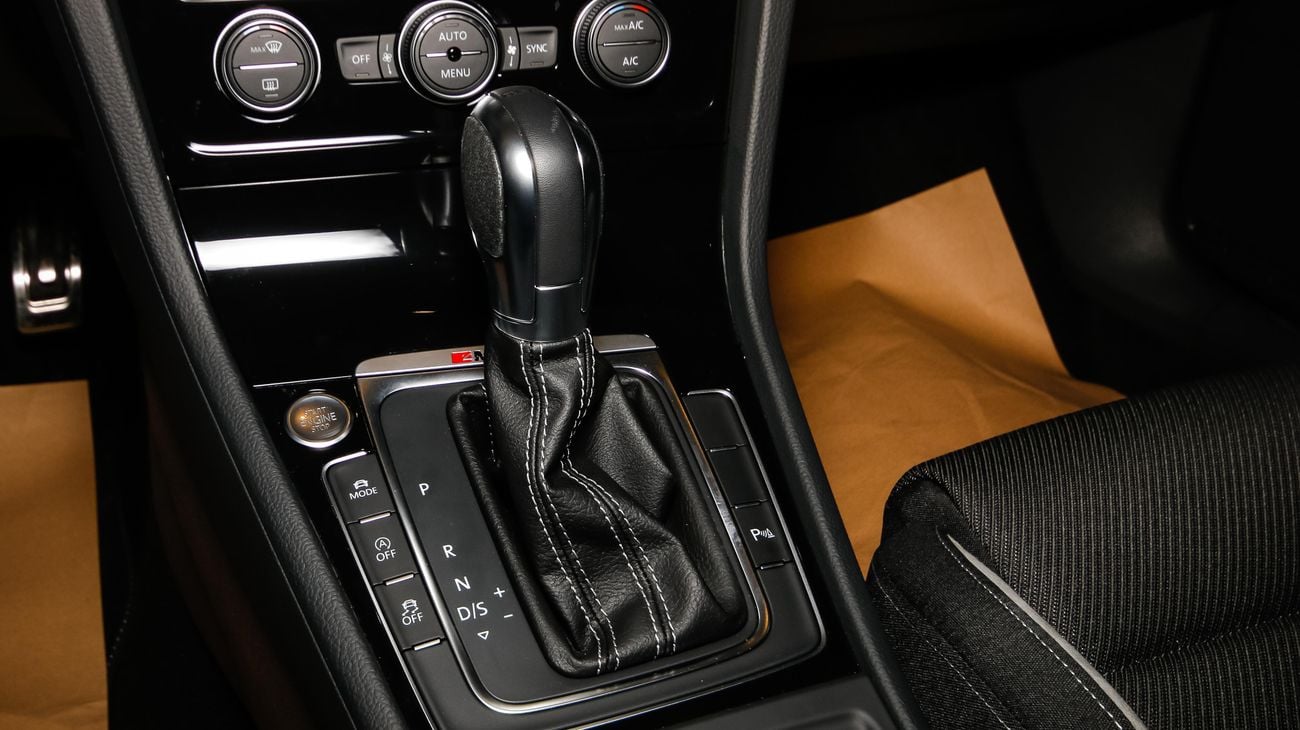 Volkswagen Golf R 4MOTION