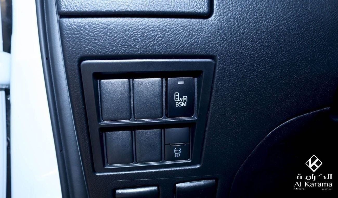 Toyota Hilux 2.7L | SR5 | PUSH START | BSM | Bedliner | WOODEN INTERIOR | GCC Specs