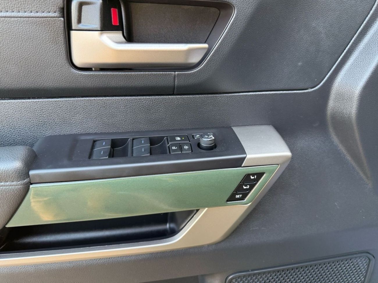 Toyota Tundra TOYOTA TUNDRA LIMITED| 3.5 TWIN TRUBO | FULL OPTION | PANORAMIC | UAE PASS | 4X4