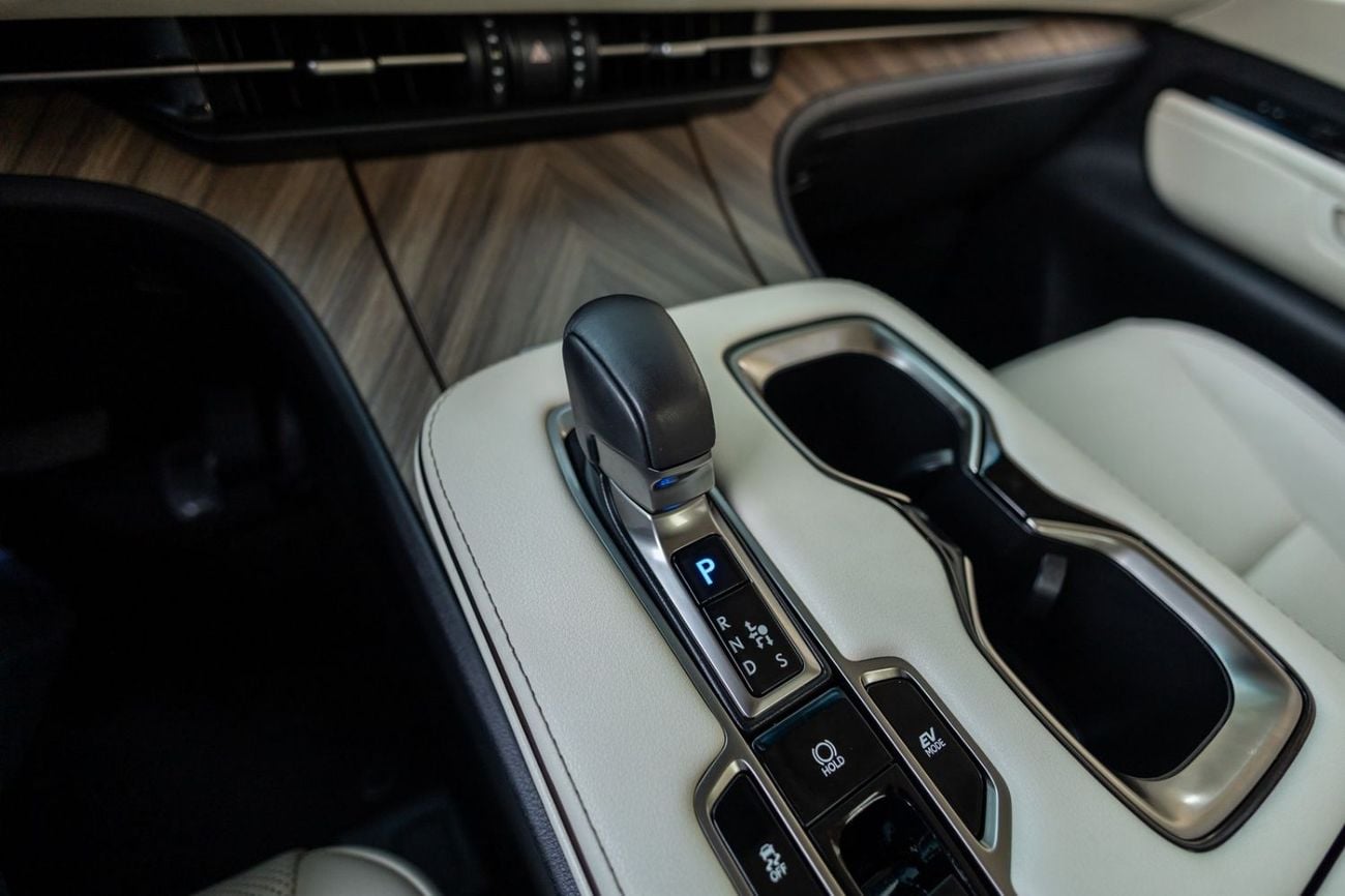 لكزس LM 350h STD (NON GCC) Lexus LM350h 2024 European Specs | Warranty
