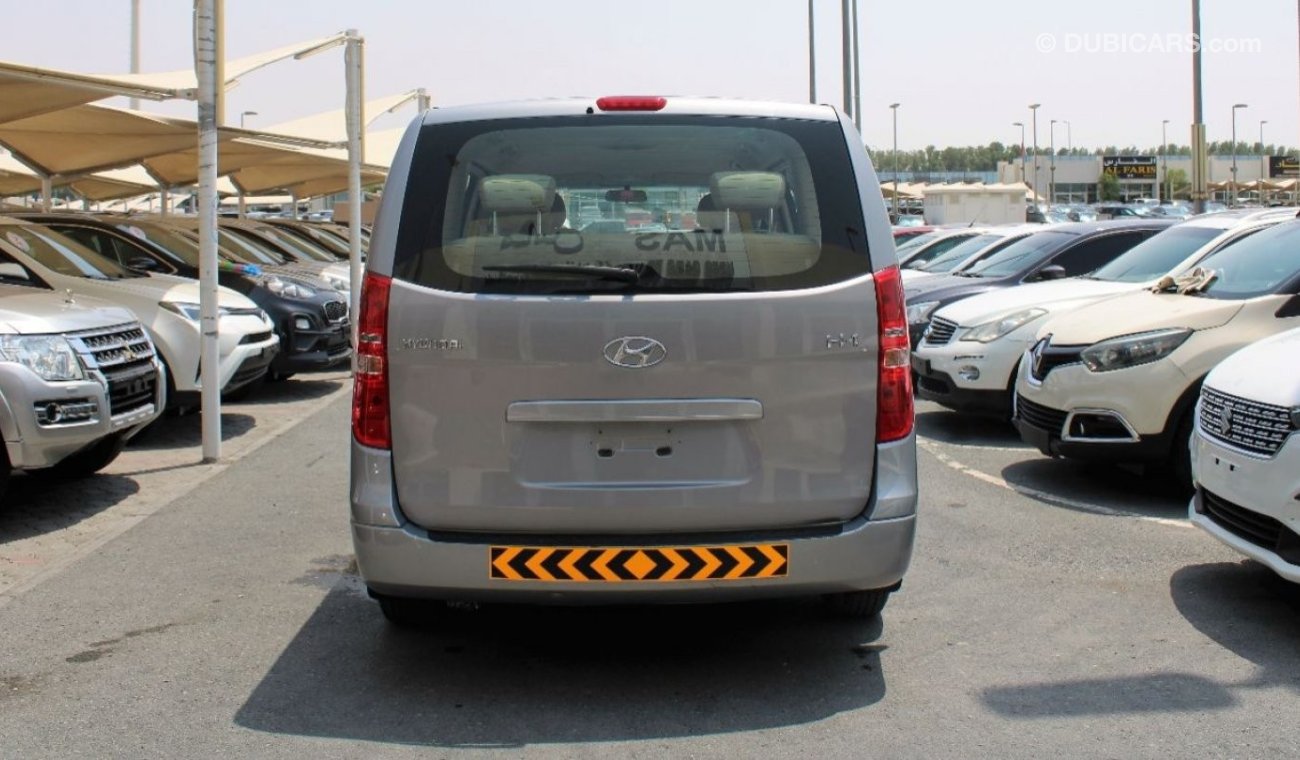 Hyundai H-1 Std ACCIDENT FREE - GCC - CAR IS IN PERFECT INSIDE OUT