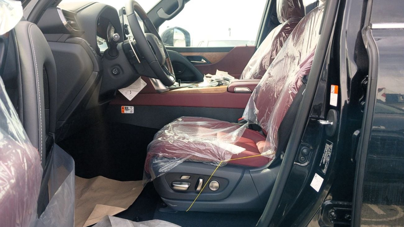 لكزس LX 700h Signature