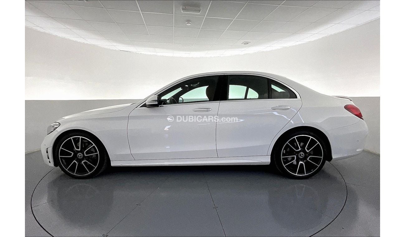 Mercedes-Benz C 200 Premium (AMG Line)