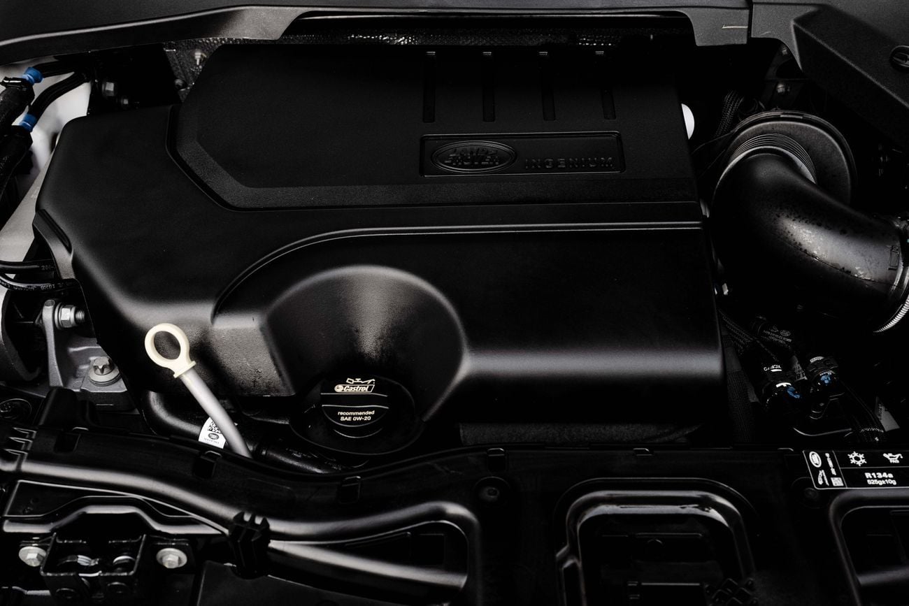 لاند روفر دسكفري سبورت Discovery Sport Dynamic SE P250 | 2,644 P.M | 0% Downpayment | Dynamic SE P250 | AS NEW! | Ramadan O