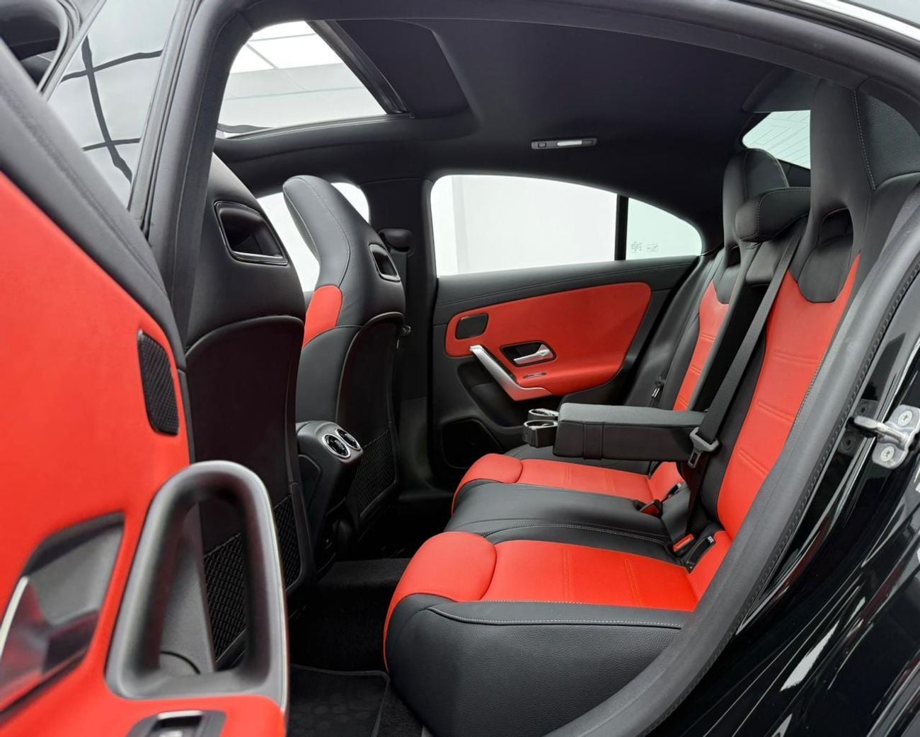 مرسيدس بنز CLA 200 Premium 2.0L *Brand New* 2025 Mercedes-Benz CLA200 AMG Premium, 2030 Mercedes Warranty, Delivery Kms