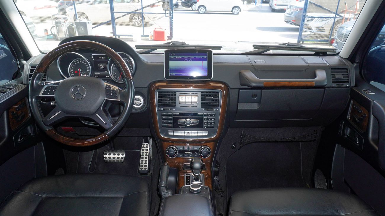 مرسيدس بنز G 550