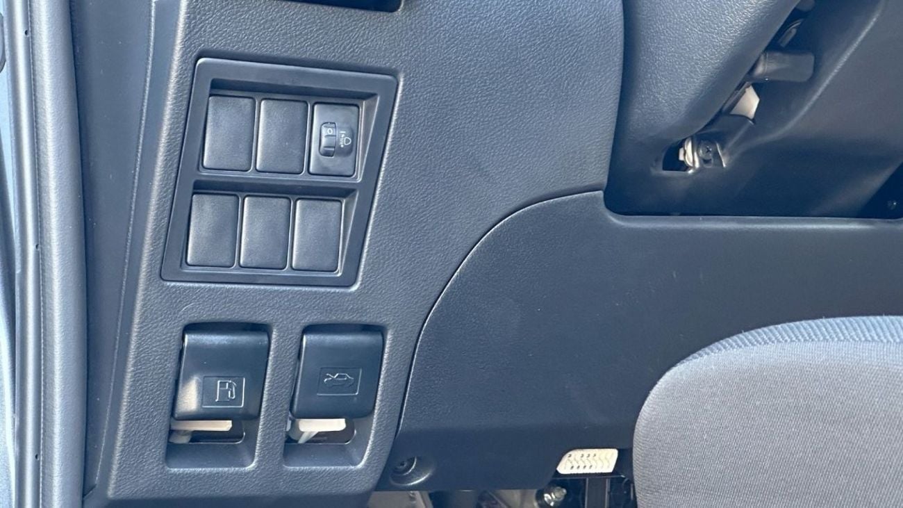 Toyota Hilux Toyota hilux 2.4L 2024 basic option V4