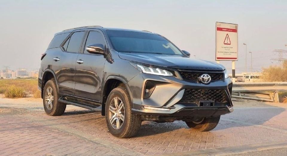Toyota Fortuner GXR