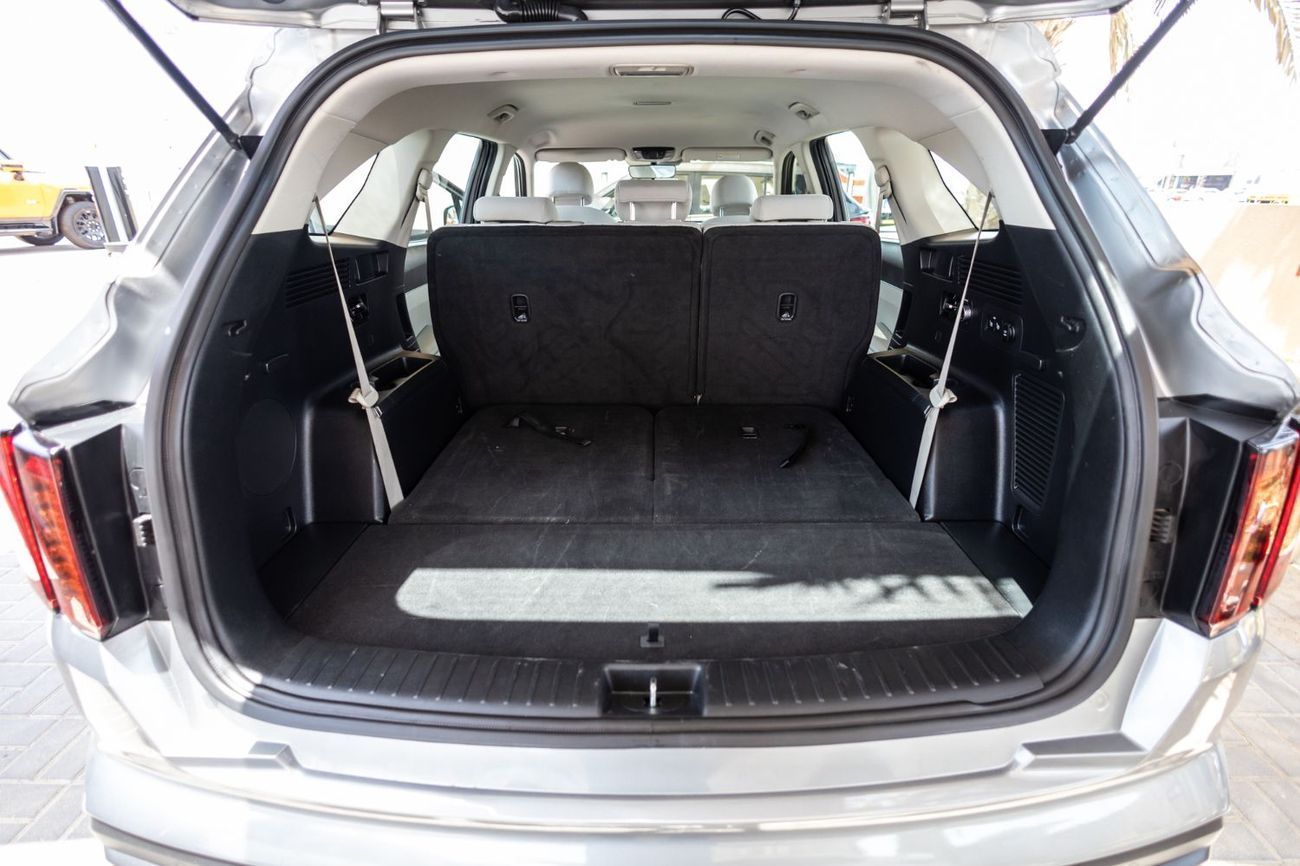 Kia Sorento Std 2.5L FWD