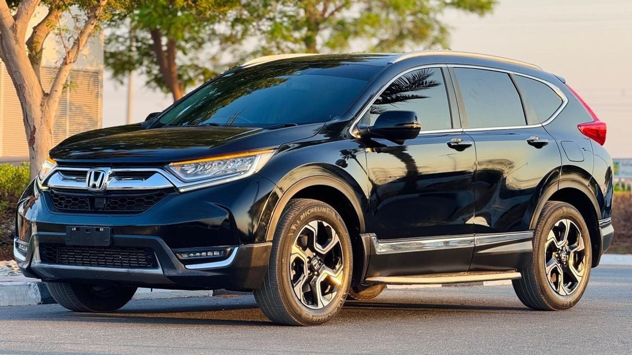 Honda CRV PREMIUM FEATURES CROSSOVER | PANORAMIC SUNROOF | AT | 1.5L PETROL ENGINE | AWD