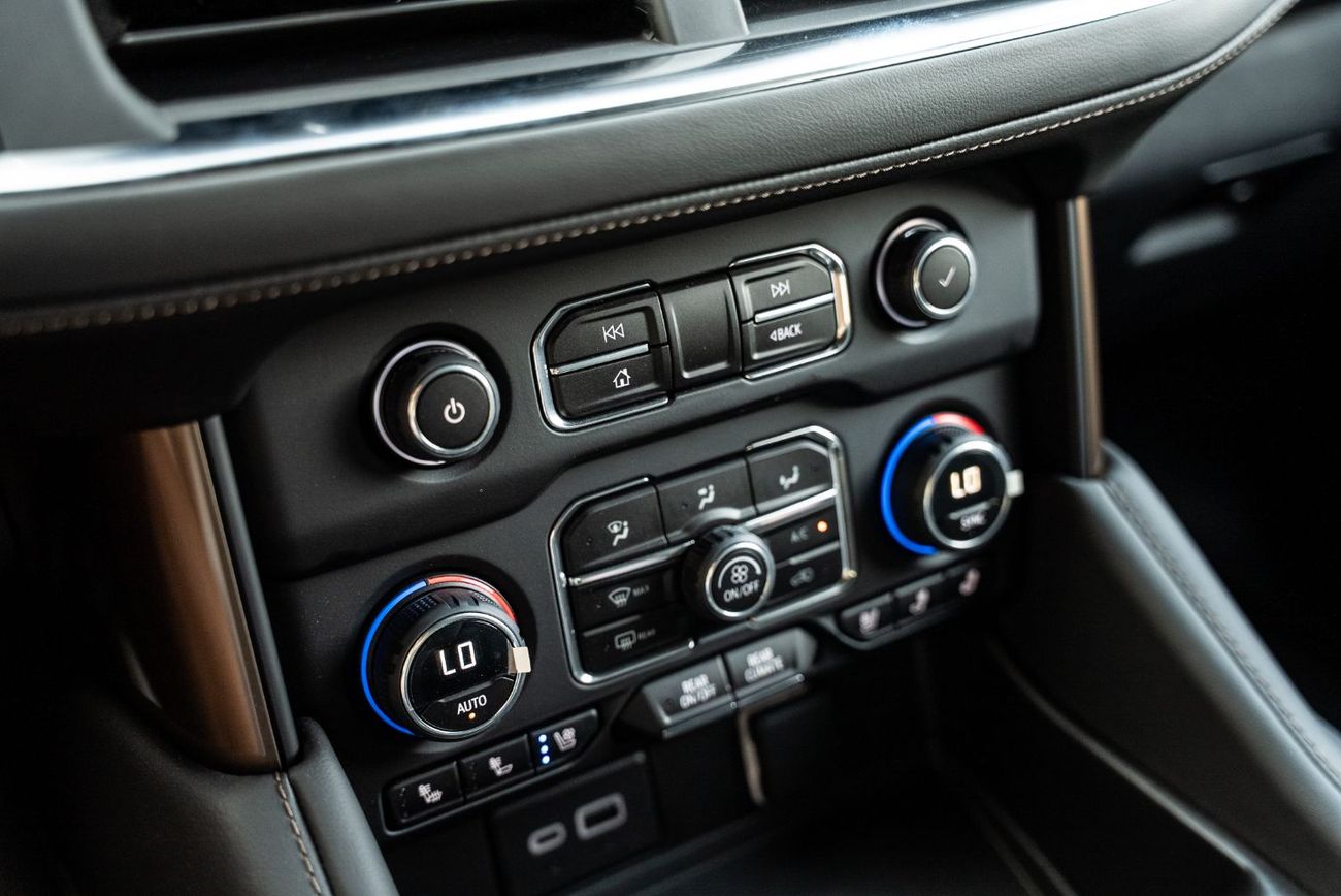 Chevrolet Suburban Suburban High Country FULL OPTION 6.2L V8 for Export