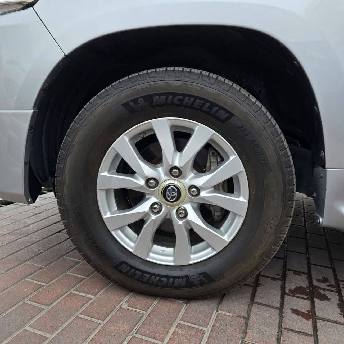 تويوتا لاند كروزر VXR