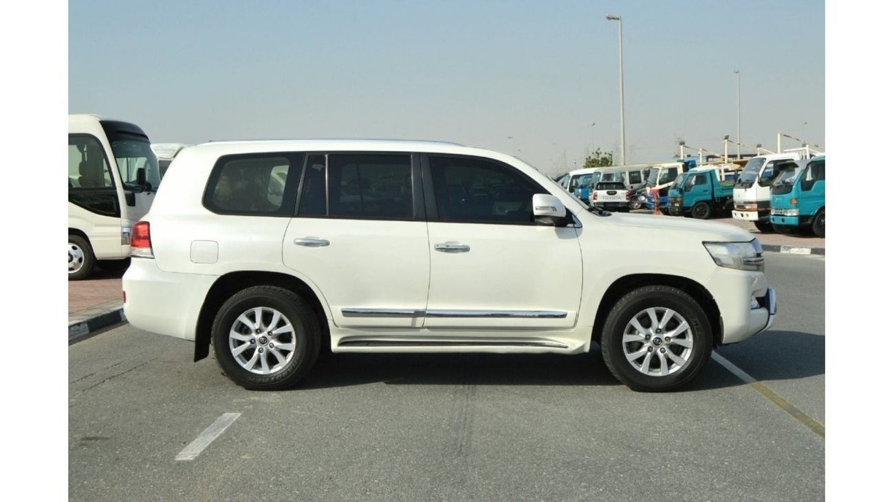 تويوتا لاند كروزر GXR