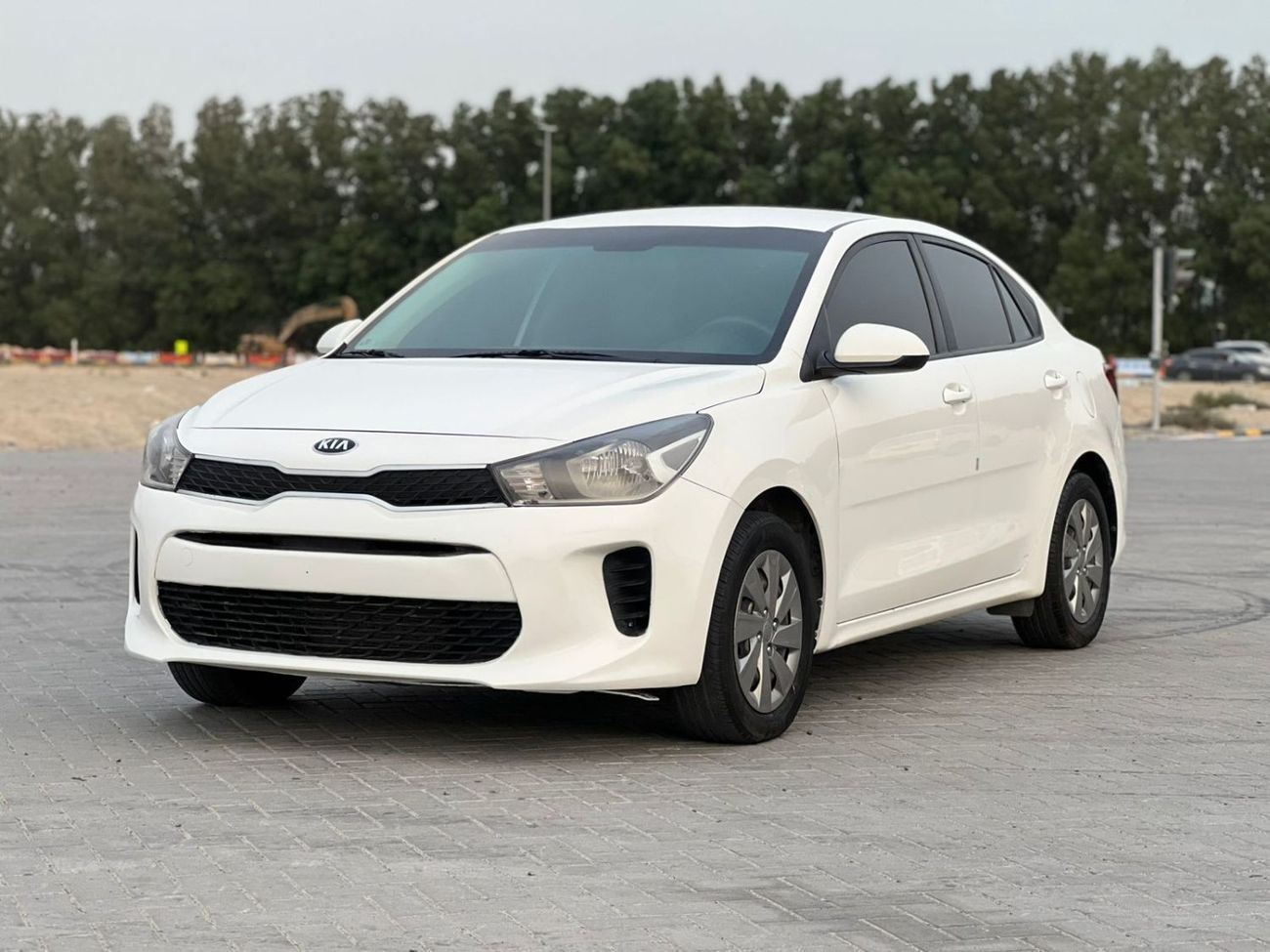Kia Rio EX 1.4L (100 HP) Sedan