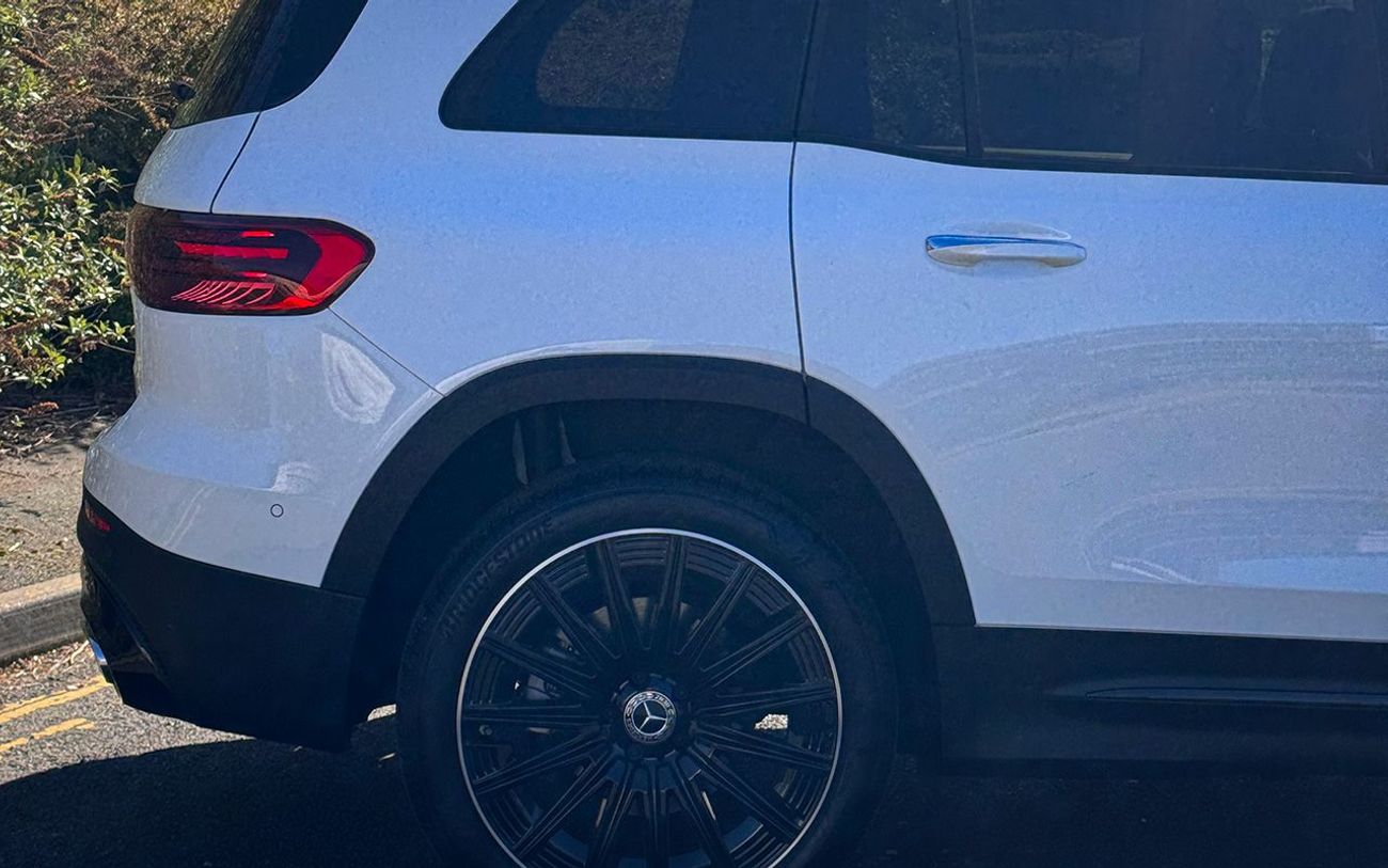 Mercedes-Benz GLB 200 AMG Line Premium Plus Right Hand Drive