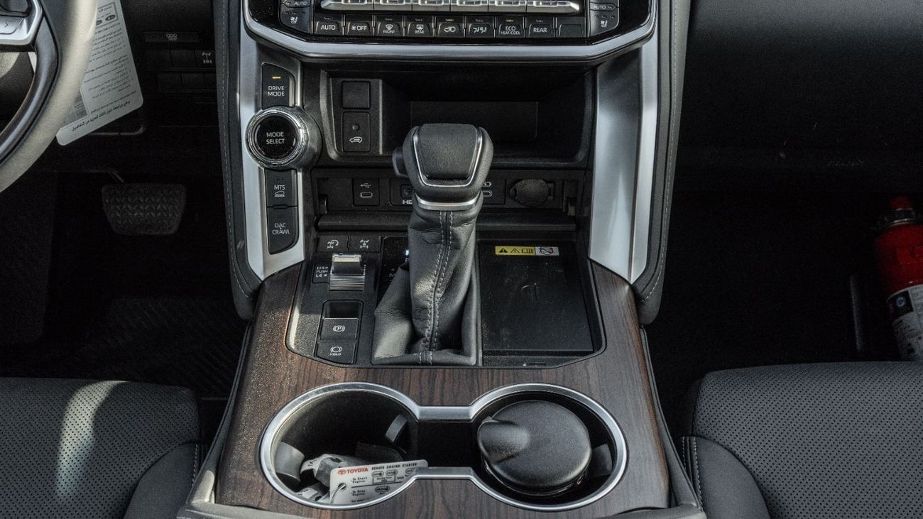 تويوتا لاند كروزر GXR 2026 Toyota Land Cruiser GXR 3.5L AT Petrol (Black-Black)