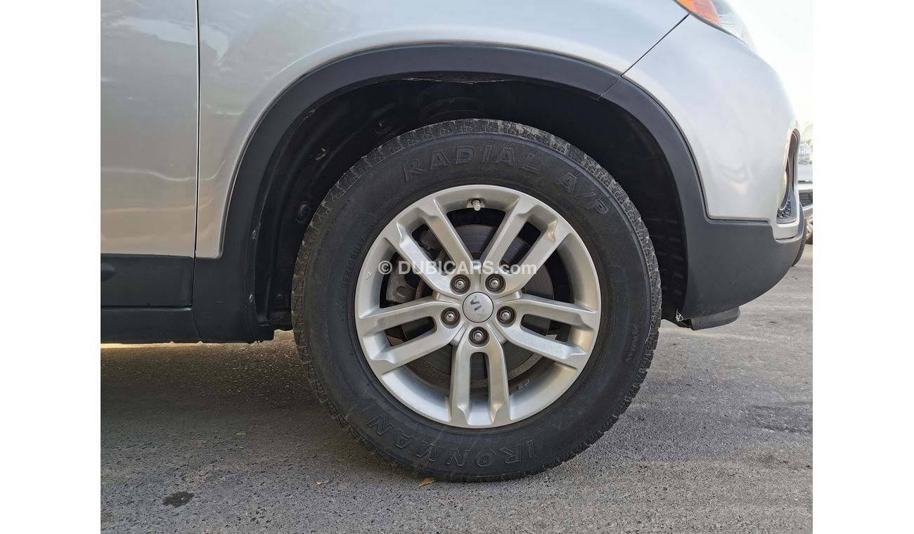 Kia Sportage 2.4L, 17" Rims, DRL LED Headlights, Active ECO Control, Bluetooth, Fabric Seats, USB (LOT # 241)