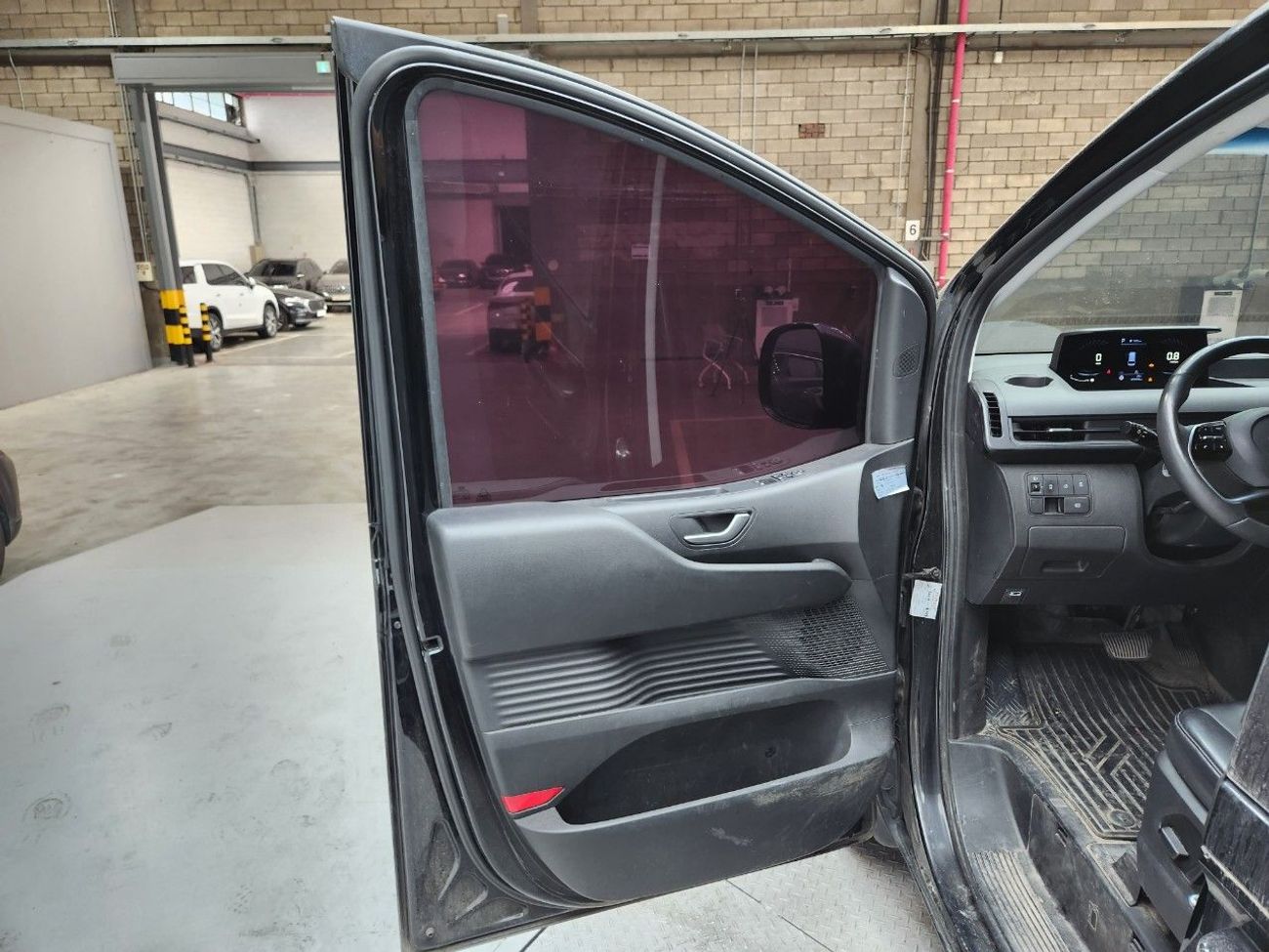 Hyundai Staria STARIA (D) 2.2 TOURER MODERN 11 SEATERS