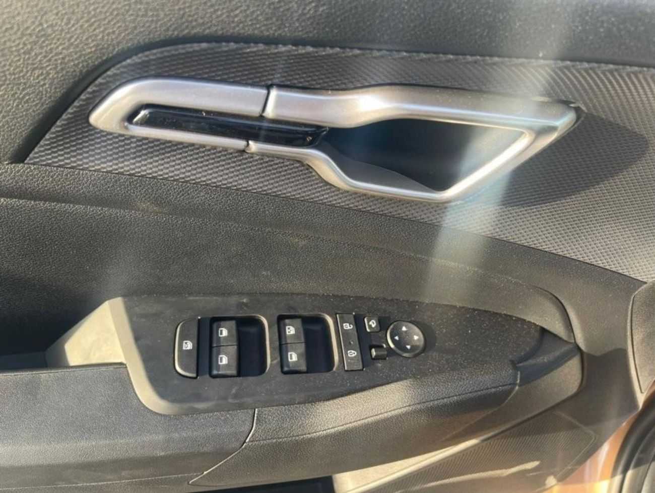 Kia Sportage 1.6L Petrol Auto, gray and silver color available