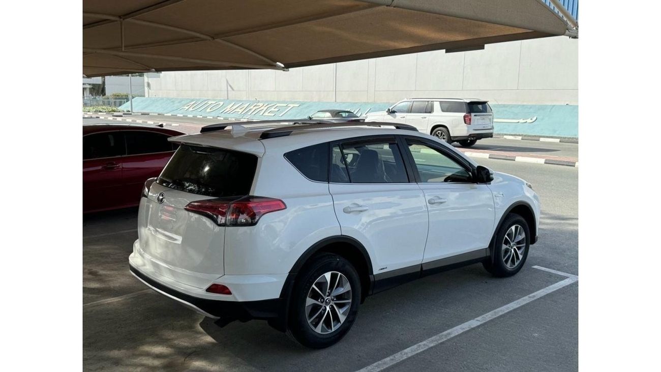 Toyota RAV4 2018 XLE HEV HYBRID ENGINE AWD USA IMPORTED