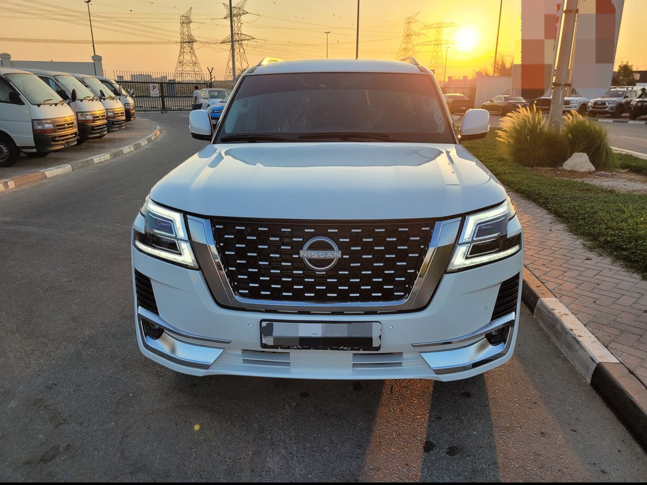 نيسان باترول TITANIUM FULL OPTION