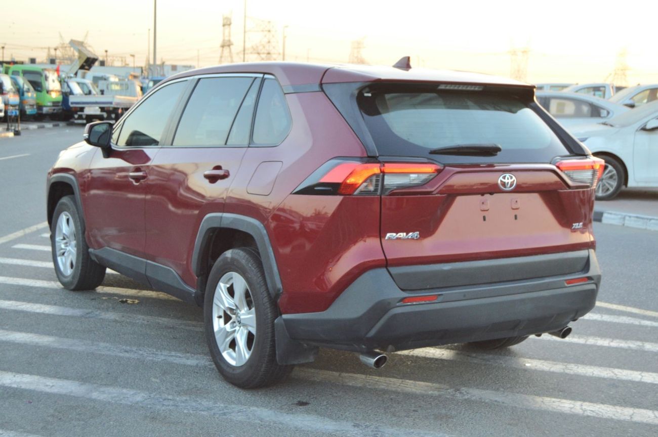 تويوتا راف ٤