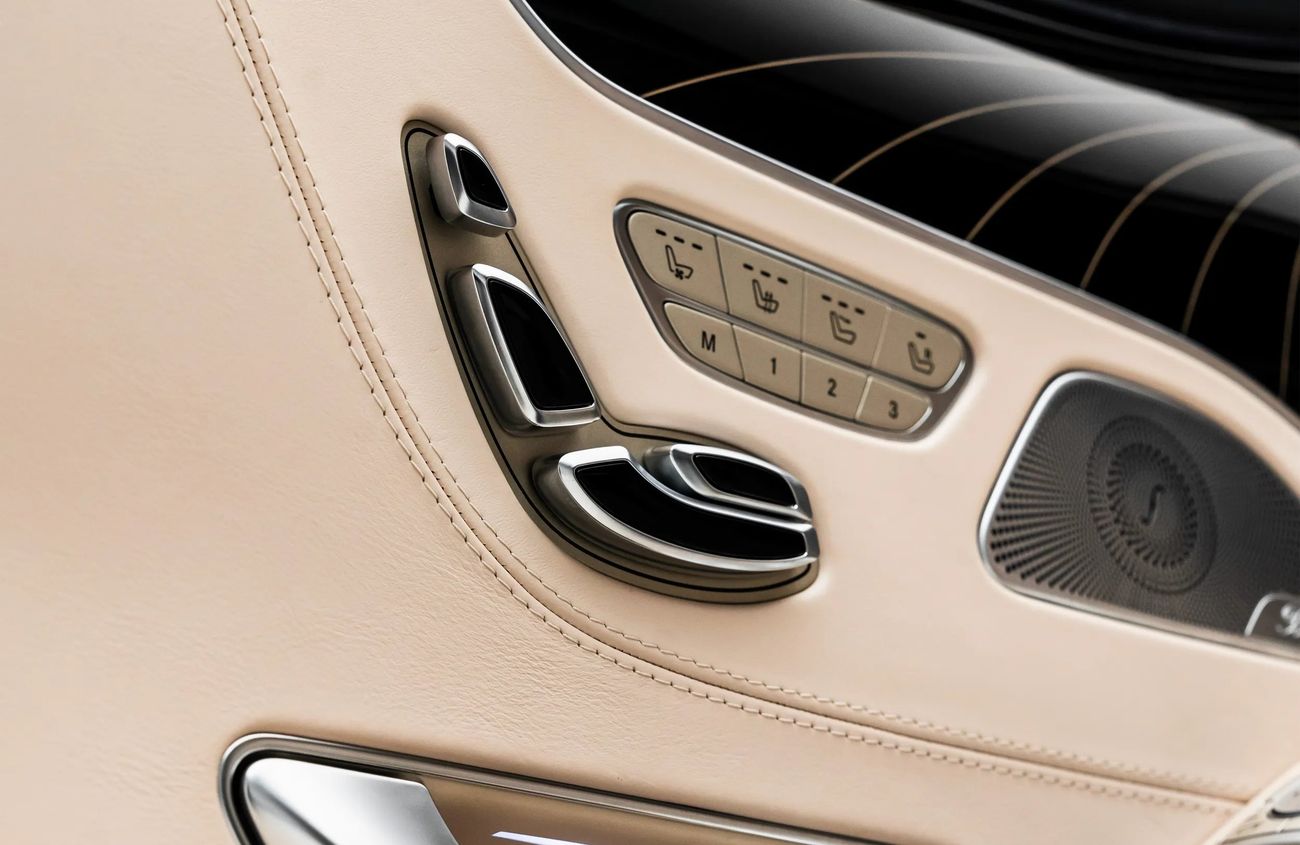 Mercedes-Benz S 650 Cabriolet 6.0L V12 Bi-Turbo Engine