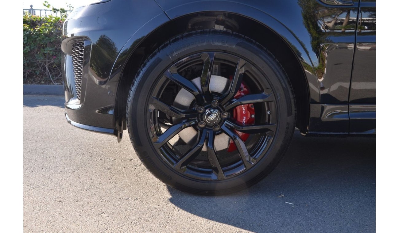 لاند روفر رينج روفر سبورت (عرض رهيب) جديده موديل 2020 فل اوبشن مع كاربون فايبر