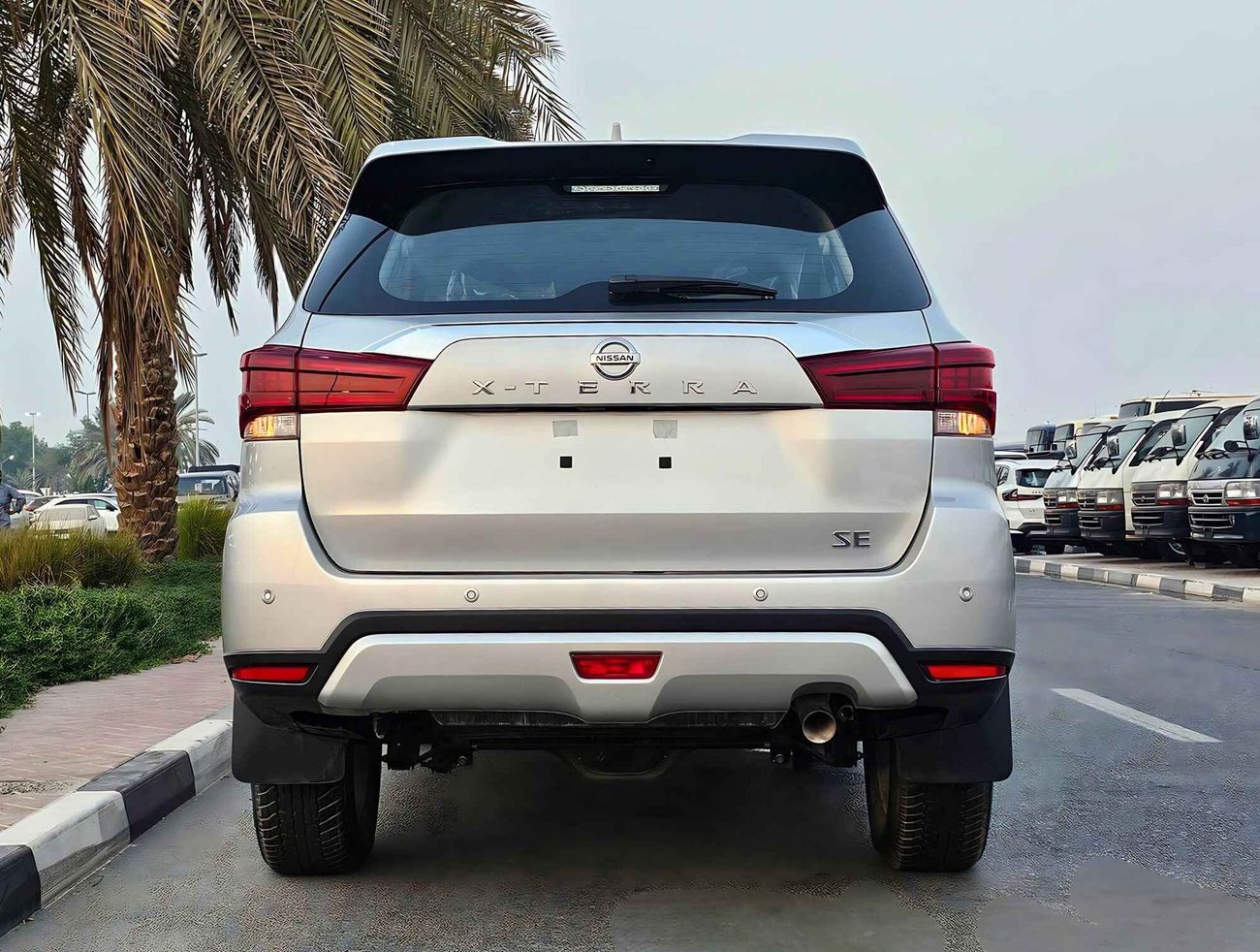 Nissan XTerra SE, 2.5L V4 , PETROL, A/T, PUSH START, 7SEATS, 4WD (CODE # 68045)