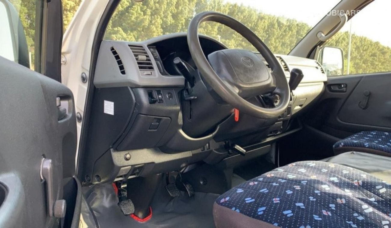 Toyota Hiace 2006 Ref#151