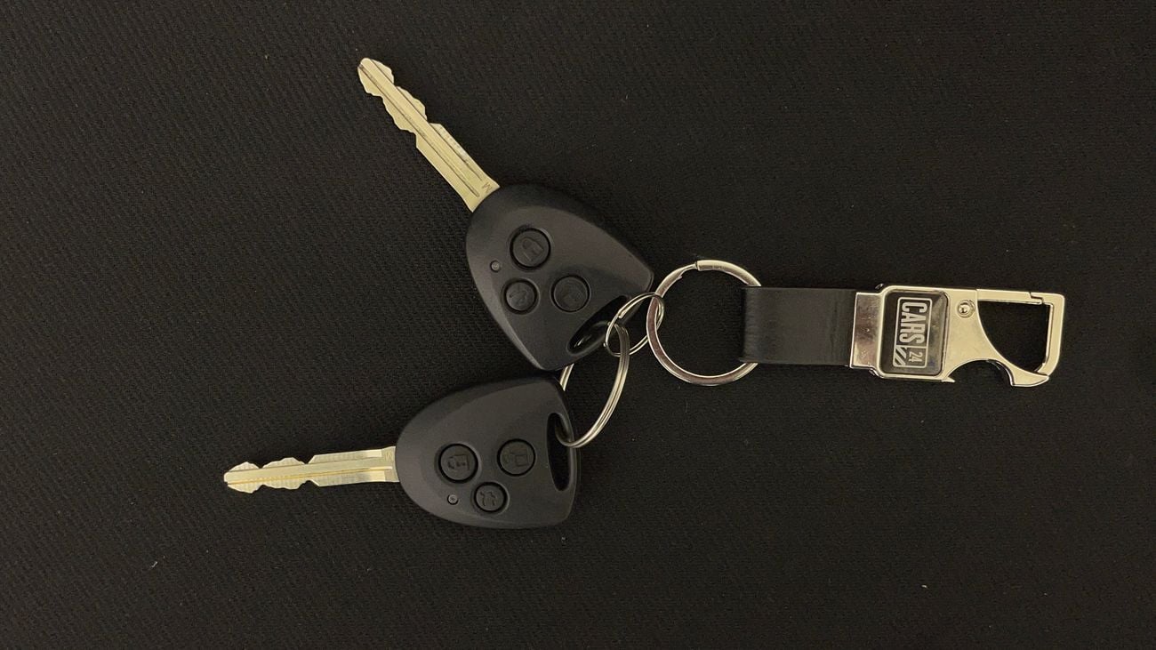 تويوتا يارس E 1.5 | بدون دفعة مقدمة | اختبار القيادة في المنزل