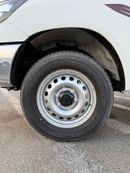 Toyota Hilux GL 2 2.4L 4WD