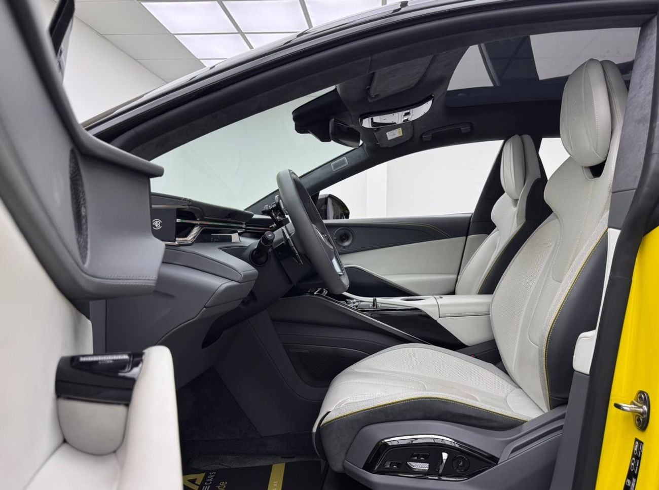 لوتس إيليتري 2024 Lotus Eletre R, 2029 Lotus Warranty, 2028 Lotus Service Pack, Full Lotus Service History, GCC