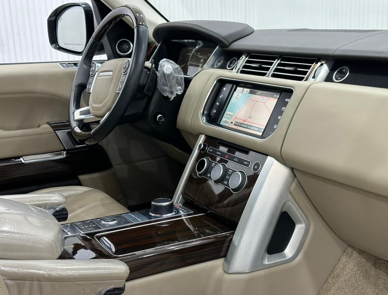 2016 Range Rover Box Shape Used Land Rover Range Rover 2016 Range Rover Vogue V8, Full Service ...