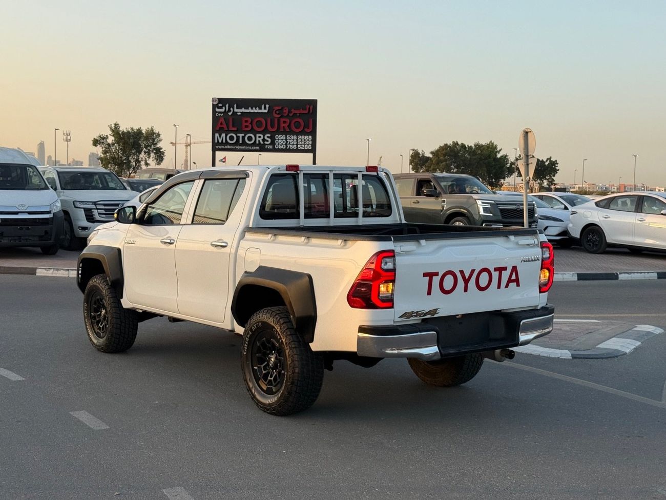 تويوتا هيلوكس DLS 2.4L