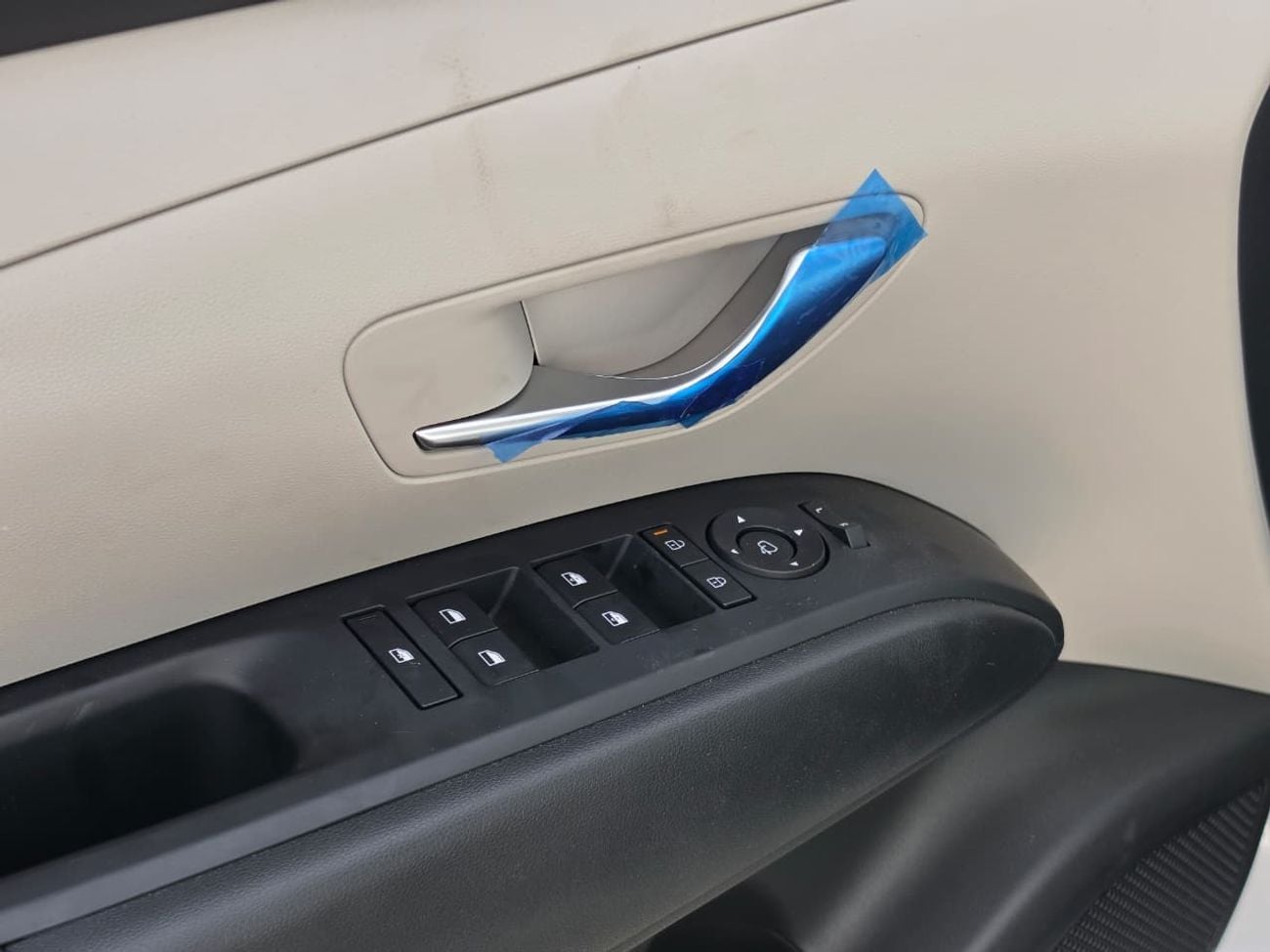 Hyundai Tucson  2.0L 2WD A/T Petrol