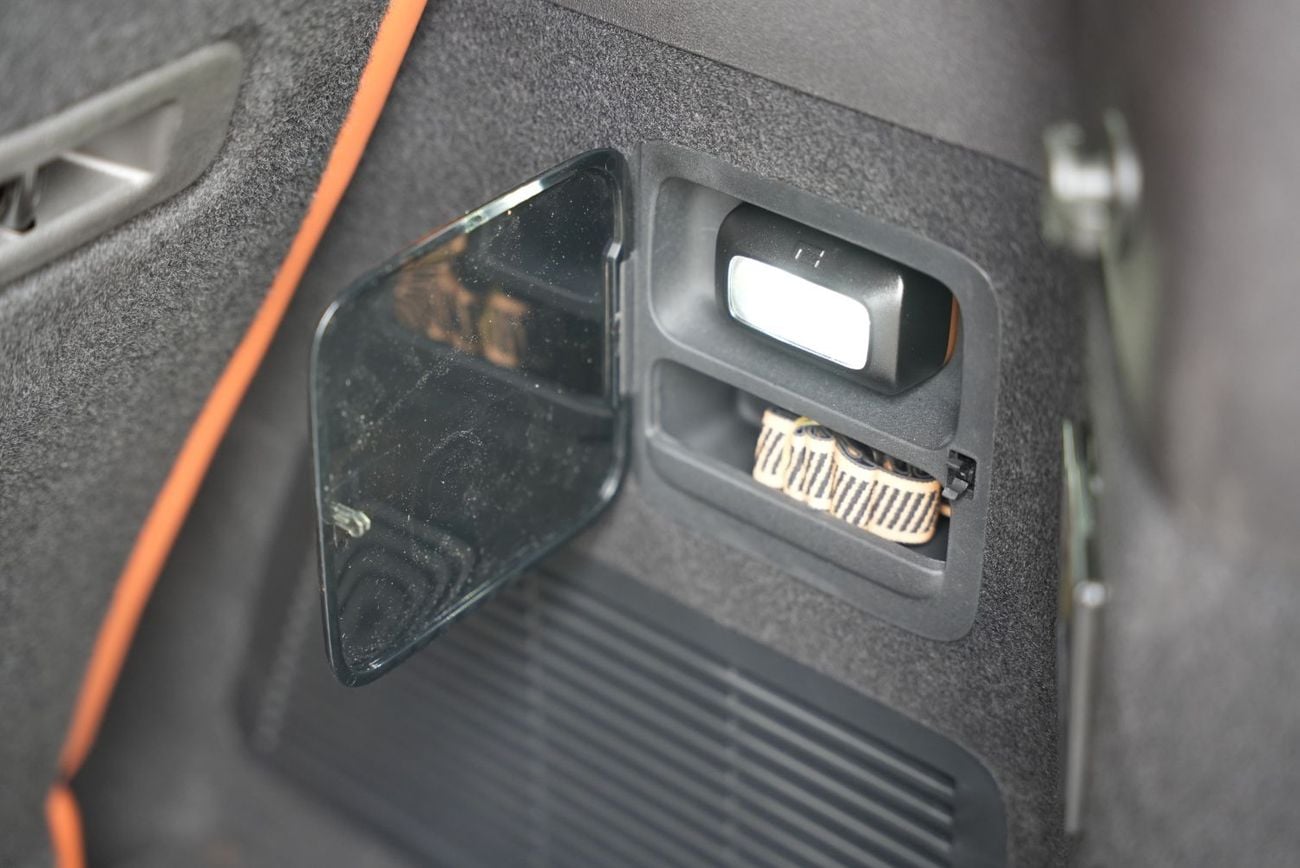 ROX Adamas 2026 ROX ADAMAS 7-Seats EREV SUV 4x4 White 0KM