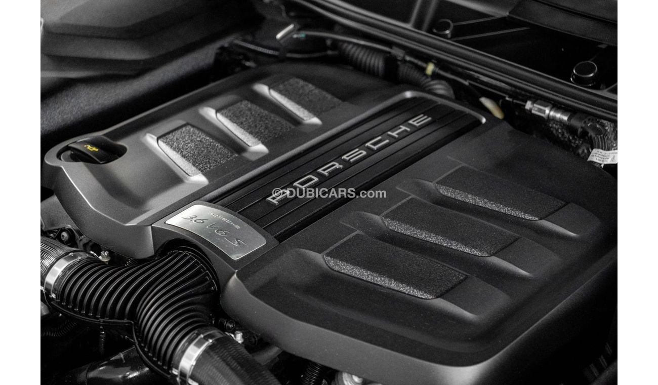 Porsche 718 Cayman 2015 Porsche Cayenne S / Full-Service History