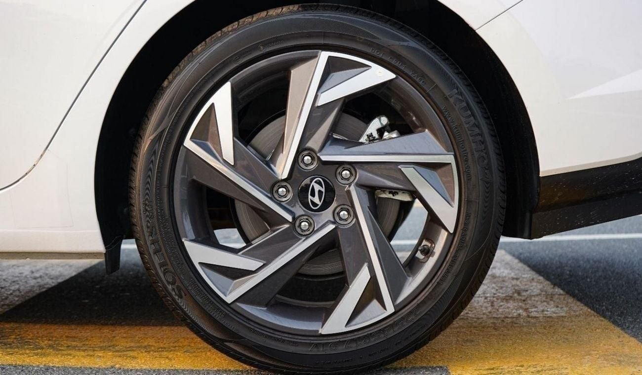 Hyundai Elantra 3years warranty and 2 years service Contact number 0507273386