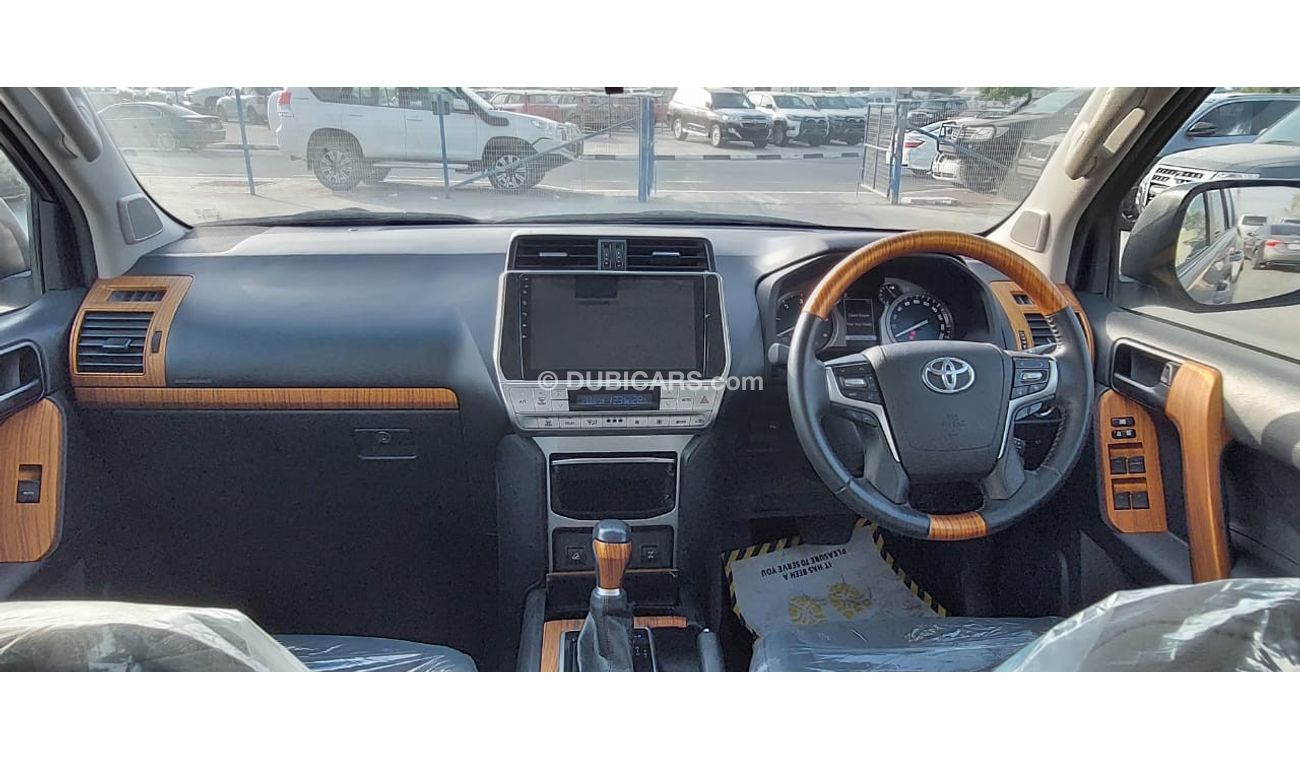 تويوتا برادو 2018 VXL 4x4 Diesel 2.8Cc Sunroof, Electric & Leather Seats, Premium Condition, 7 Seater